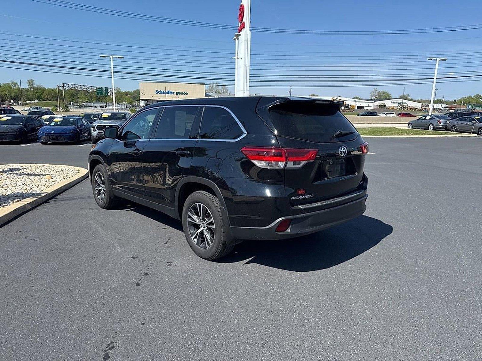 2019 Toyota Highlander LE V6 AWD (SE)