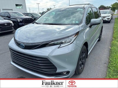 2025 Toyota Sienna Woodland Edition AWD 7-Passenger (Natl)