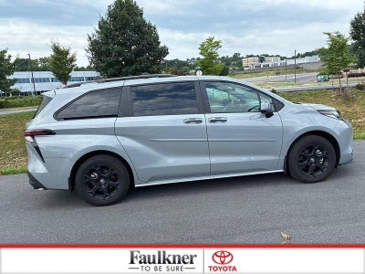 2025 Toyota Sienna Woodland Edition AWD 7-Passenger (Natl)