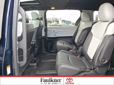 2025 Toyota Sienna XSE AWD 7-Passenger (Natl)