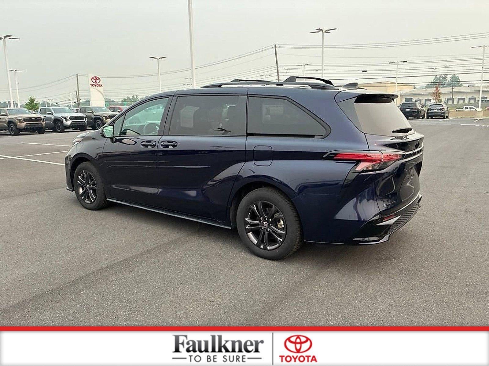 2025 Toyota Sienna XSE AWD 7-Passenger (Natl)