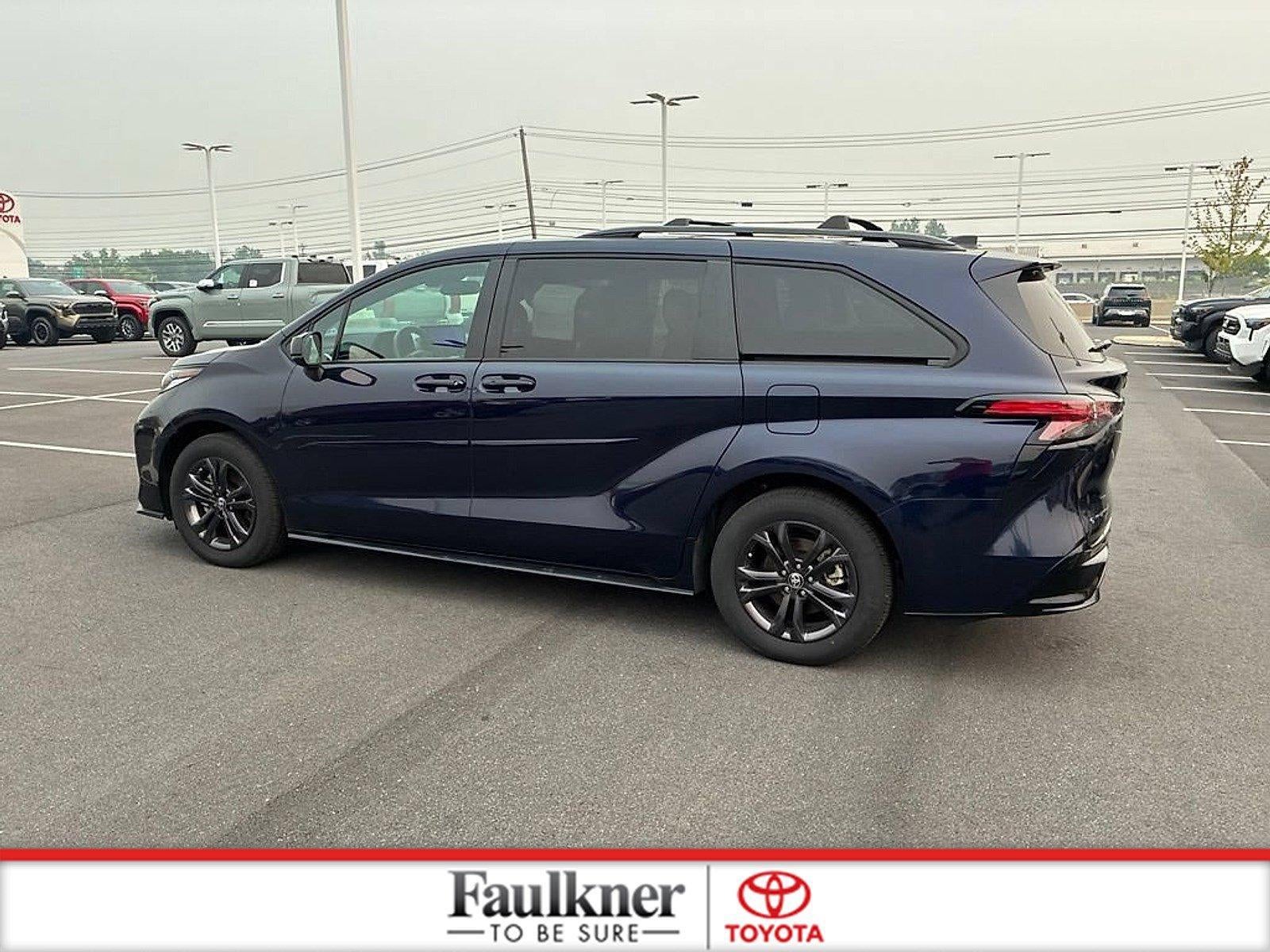 2025 Toyota Sienna XSE AWD 7-Passenger (Natl)