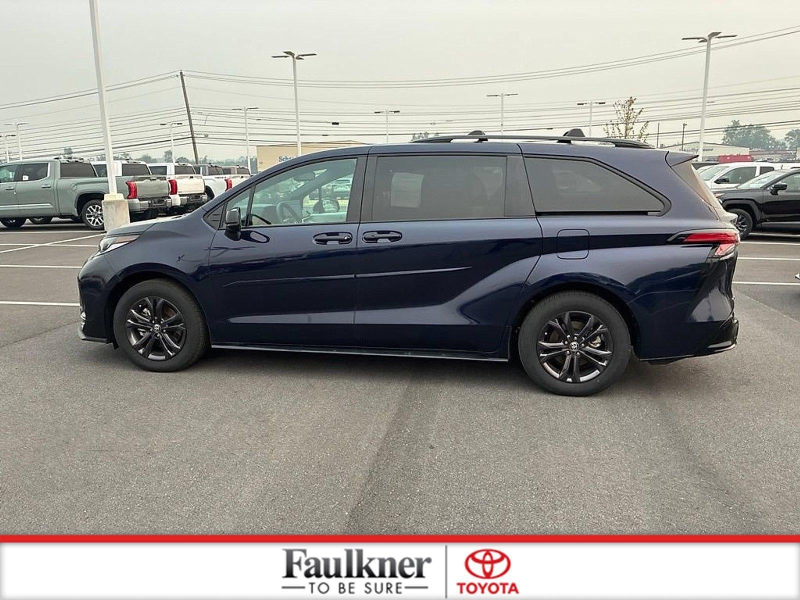 2025 Toyota Sienna XSE AWD 7-Passenger (Natl)