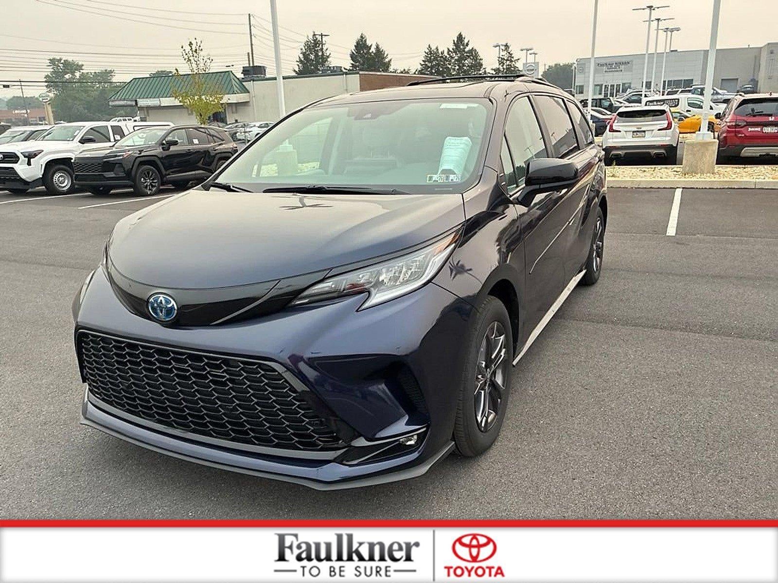 2025 Toyota Sienna XSE AWD 7-Passenger (Natl)