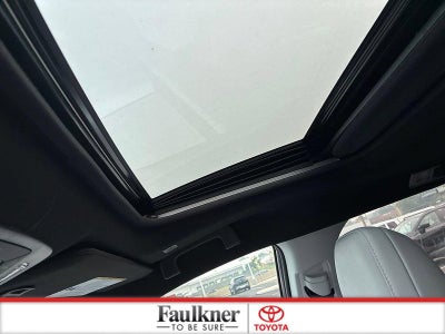 2025 Toyota Sienna XSE AWD 7-Passenger (Natl)