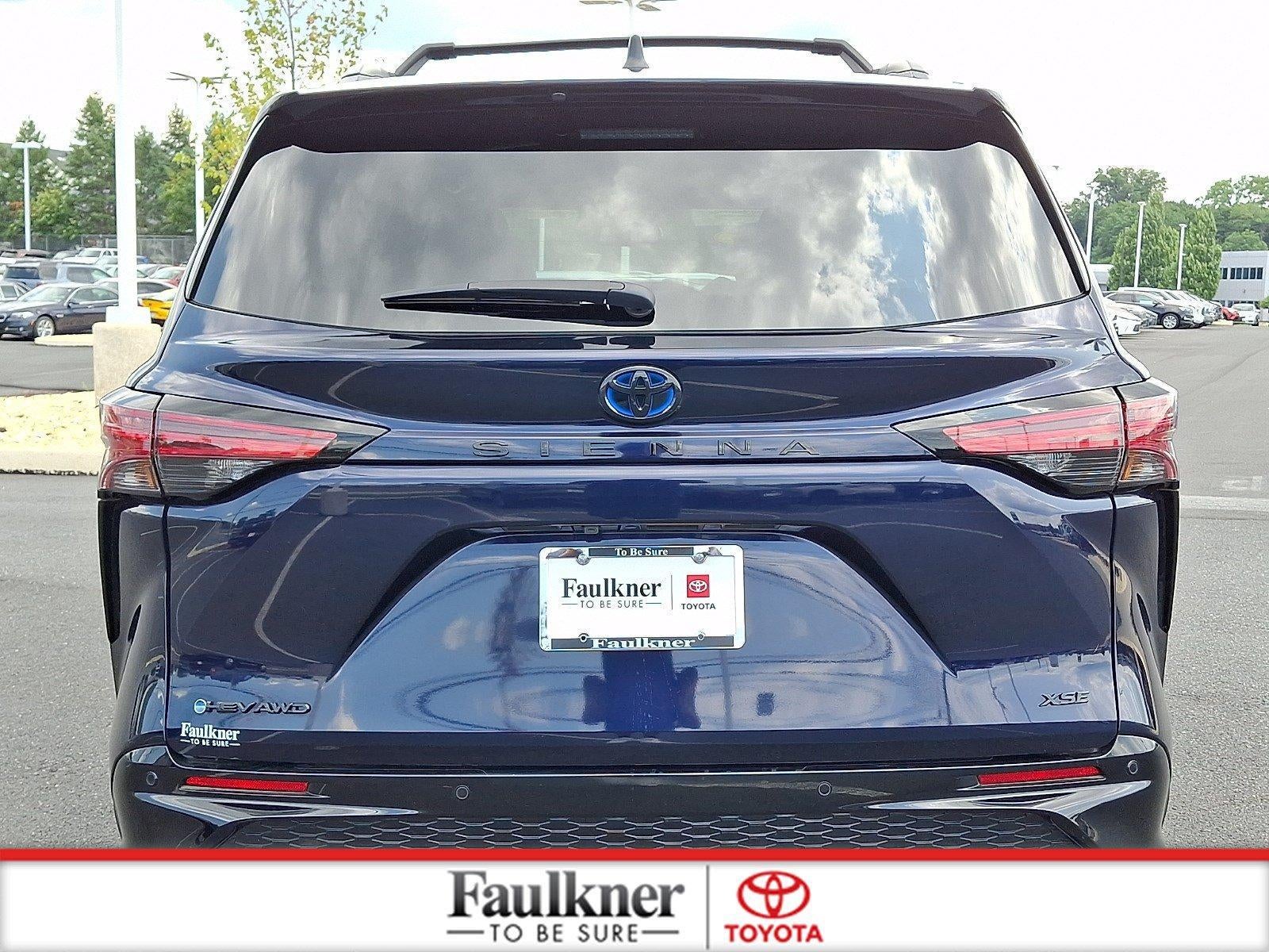 2025 Toyota Sienna XSE AWD 7-Passenger (Natl)