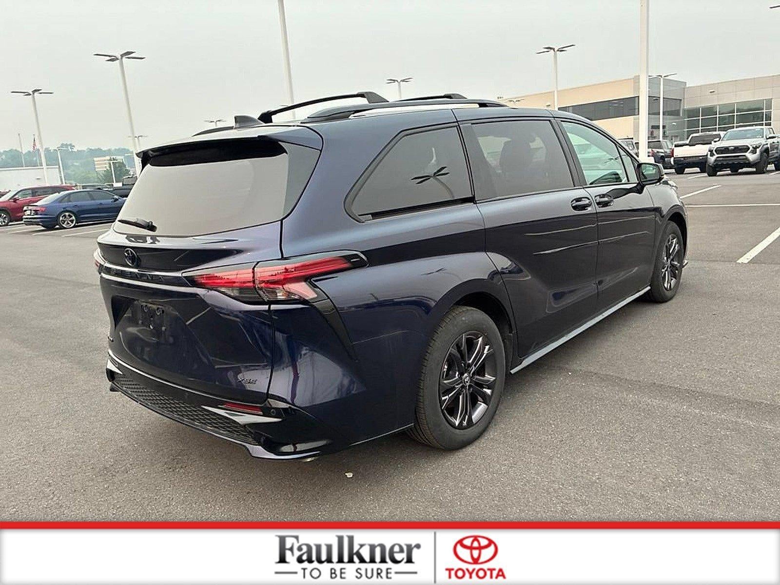 2025 Toyota Sienna XSE AWD 7-Passenger (Natl)