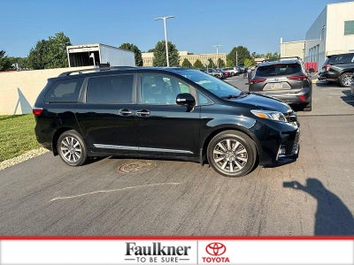 2018 Toyota Sienna Limited Premium AWD 7-Passenger (Natl)
