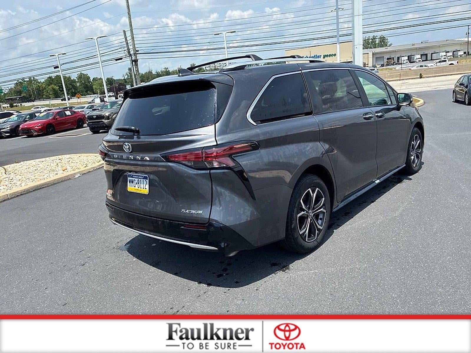 2025 Toyota Sienna Platinum AWD 7-Passenger (GS)