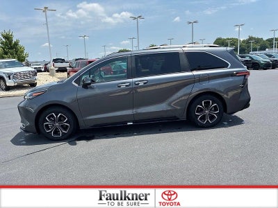 2025 Toyota Sienna Platinum AWD 7-Passenger (GS)