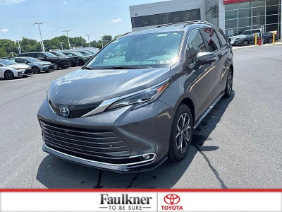 2025 Toyota Sienna Platinum AWD 7-Passenger (GS)
