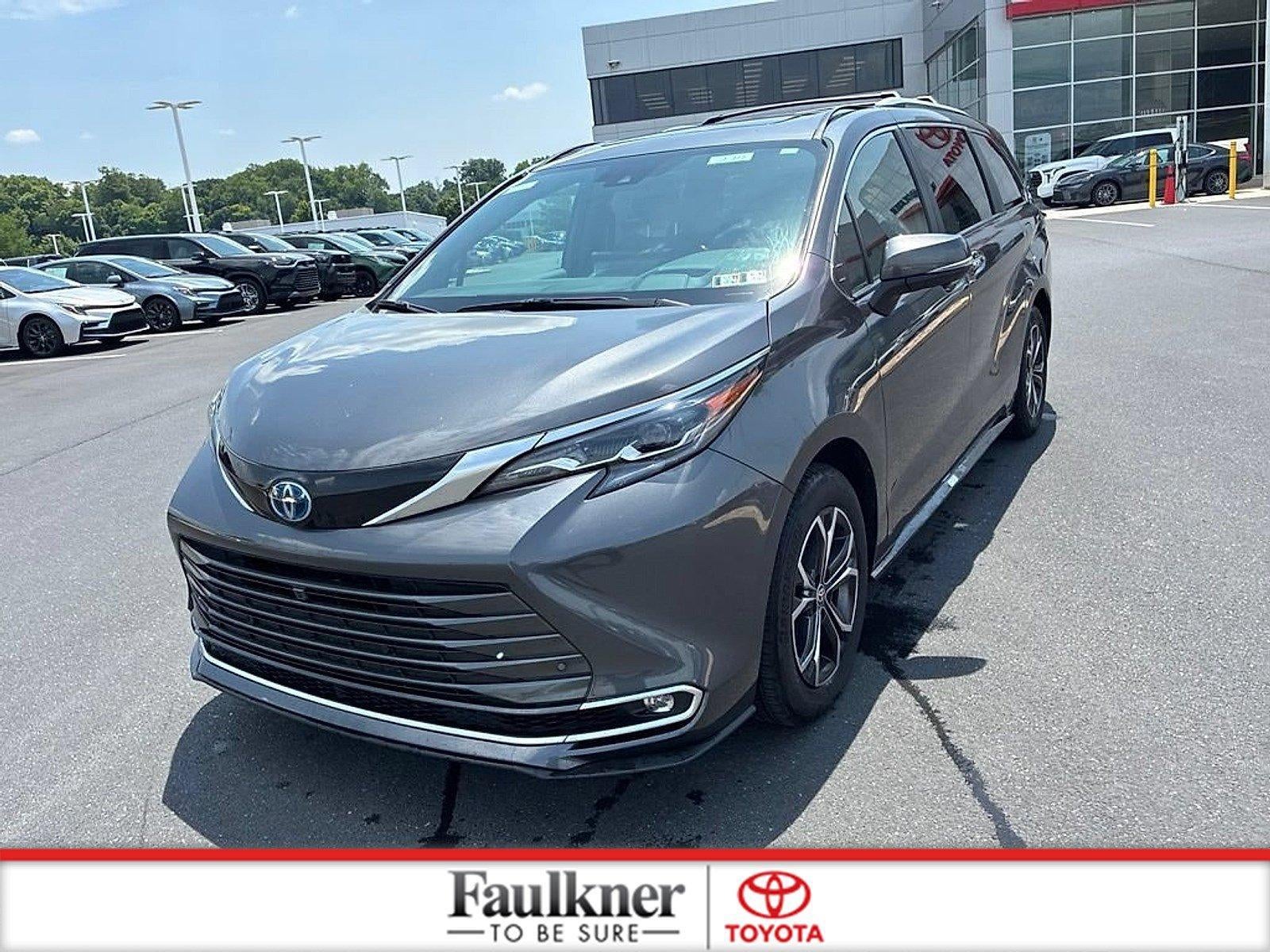 2025 Toyota Sienna Platinum AWD 7-Passenger (GS)