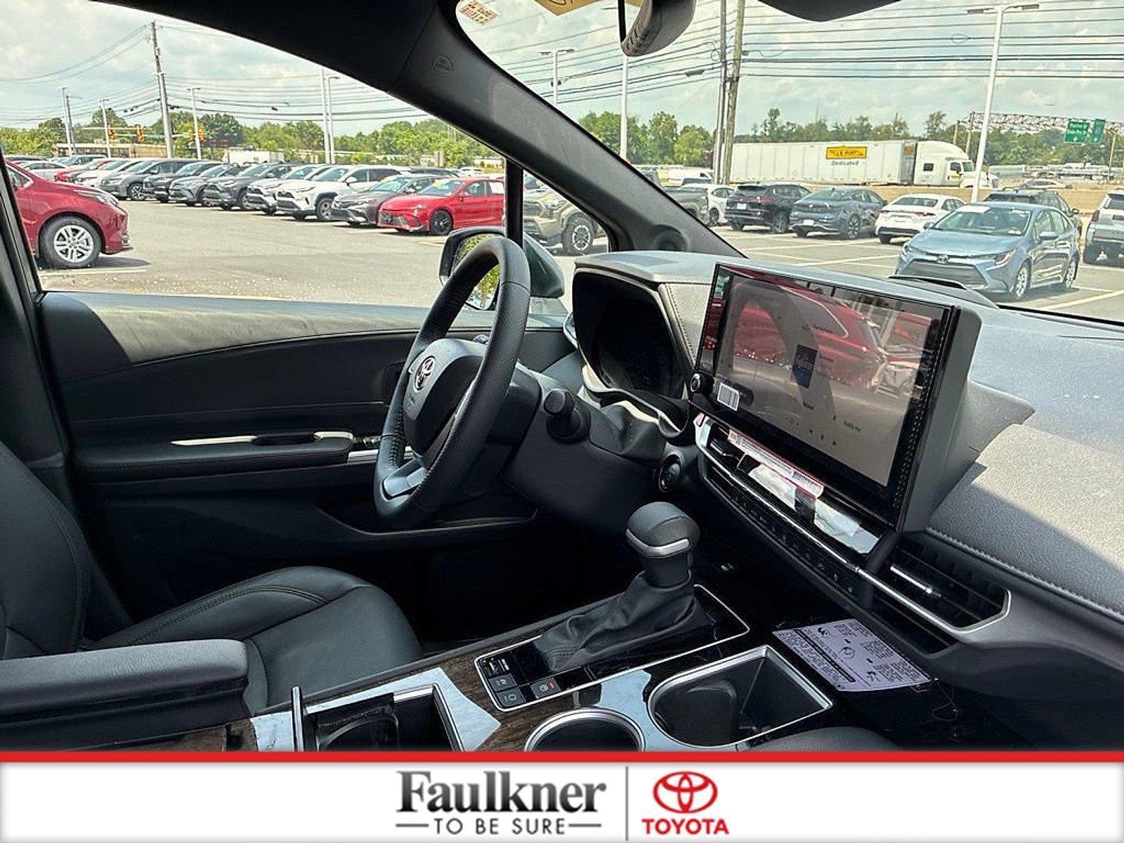 2025 Toyota Sienna Platinum AWD 7-Passenger (GS)