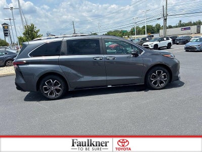 2025 Toyota Sienna Platinum AWD 7-Passenger (GS)