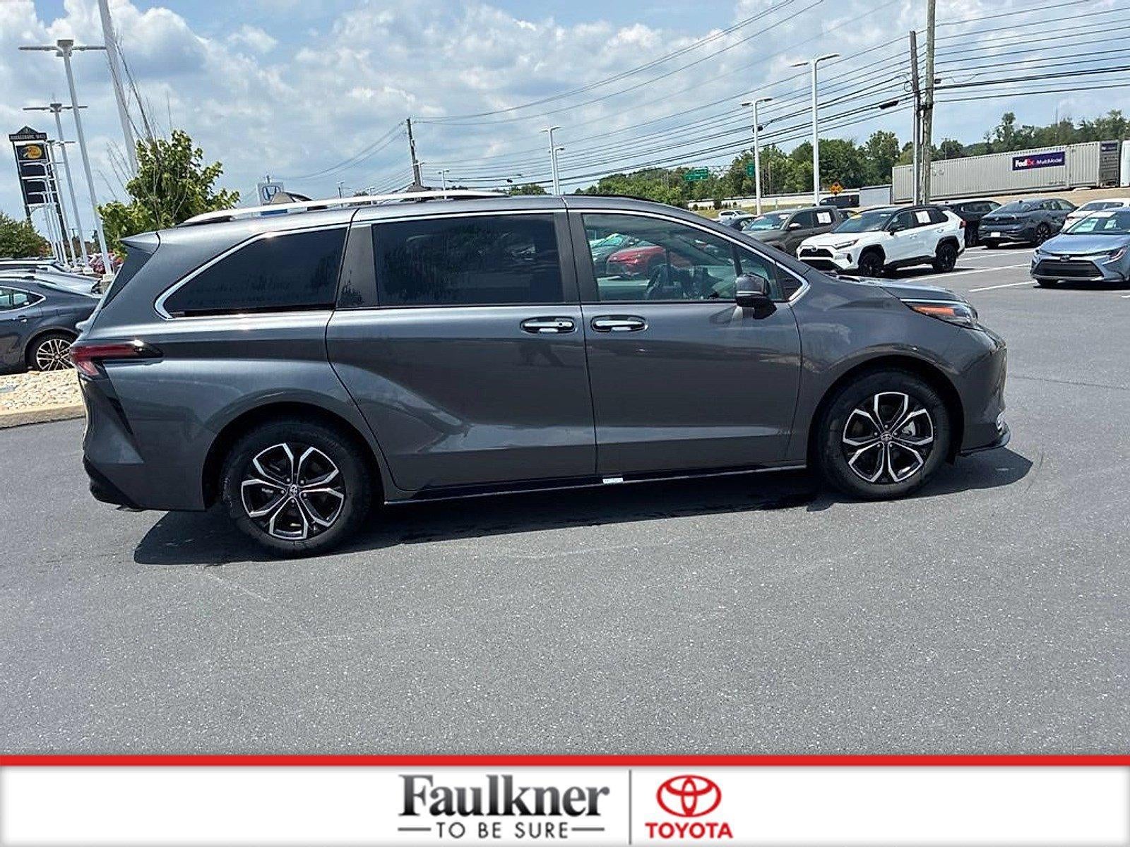 2025 Toyota Sienna Platinum AWD 7-Passenger (GS)