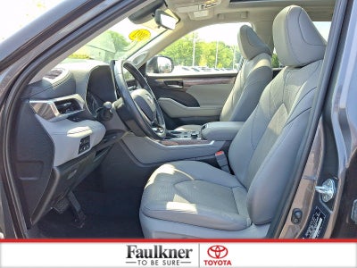 2021 Toyota Highlander Platinum AWD (Natl)