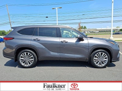 2021 Toyota Highlander Platinum AWD (Natl)
