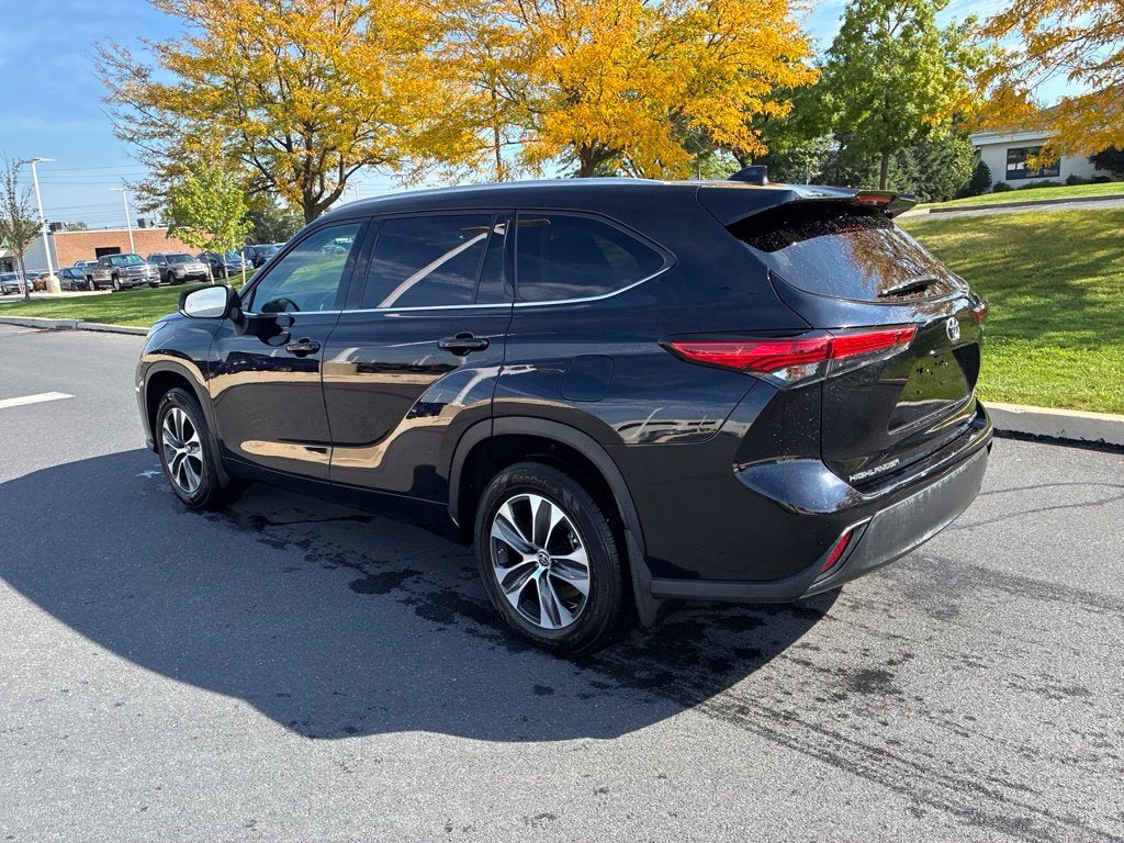 2022 Toyota Highlander XLE CERTIFIED