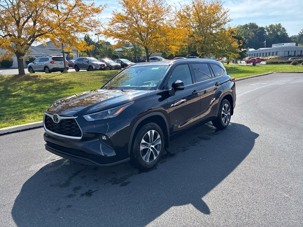 2022 Toyota Highlander XLE CERTIFIED