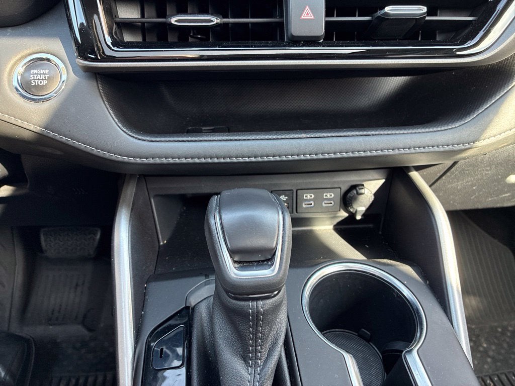 2022 Toyota Highlander XLE CERTIFIED