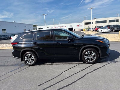 2022 Toyota Highlander XLE CERTIFIED