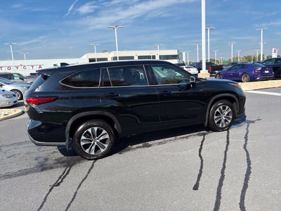 2022 Toyota Highlander XLE CERTIFIED