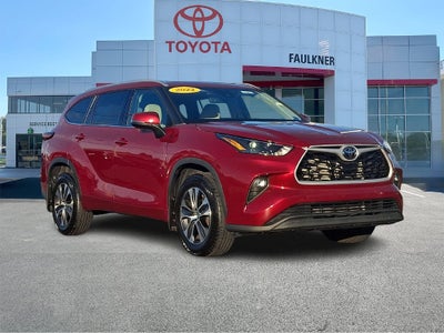 2022 Toyota Highlander XLE CERTIFIED