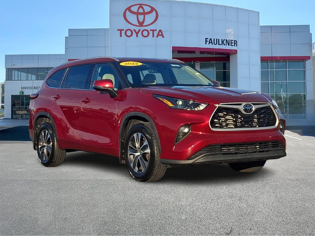 2022 Toyota Highlander XLE CERTIFIED