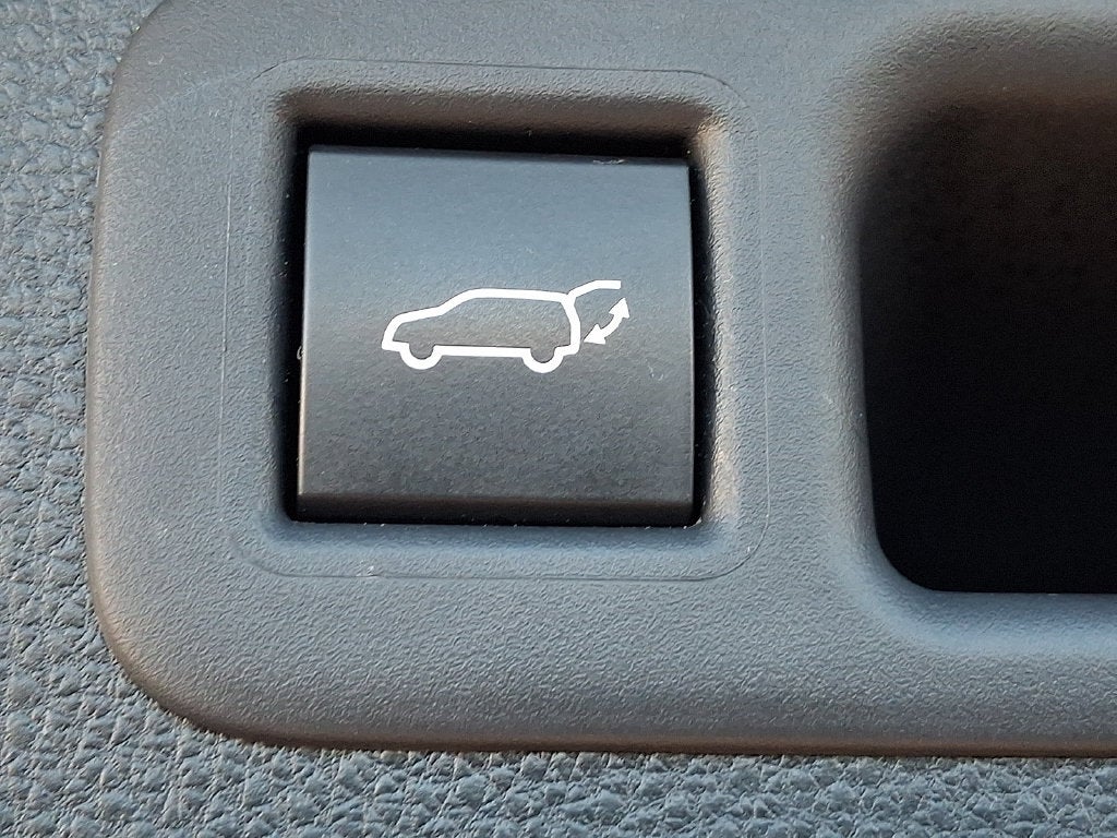2022 Toyota Highlander XLE CERTIFIED
