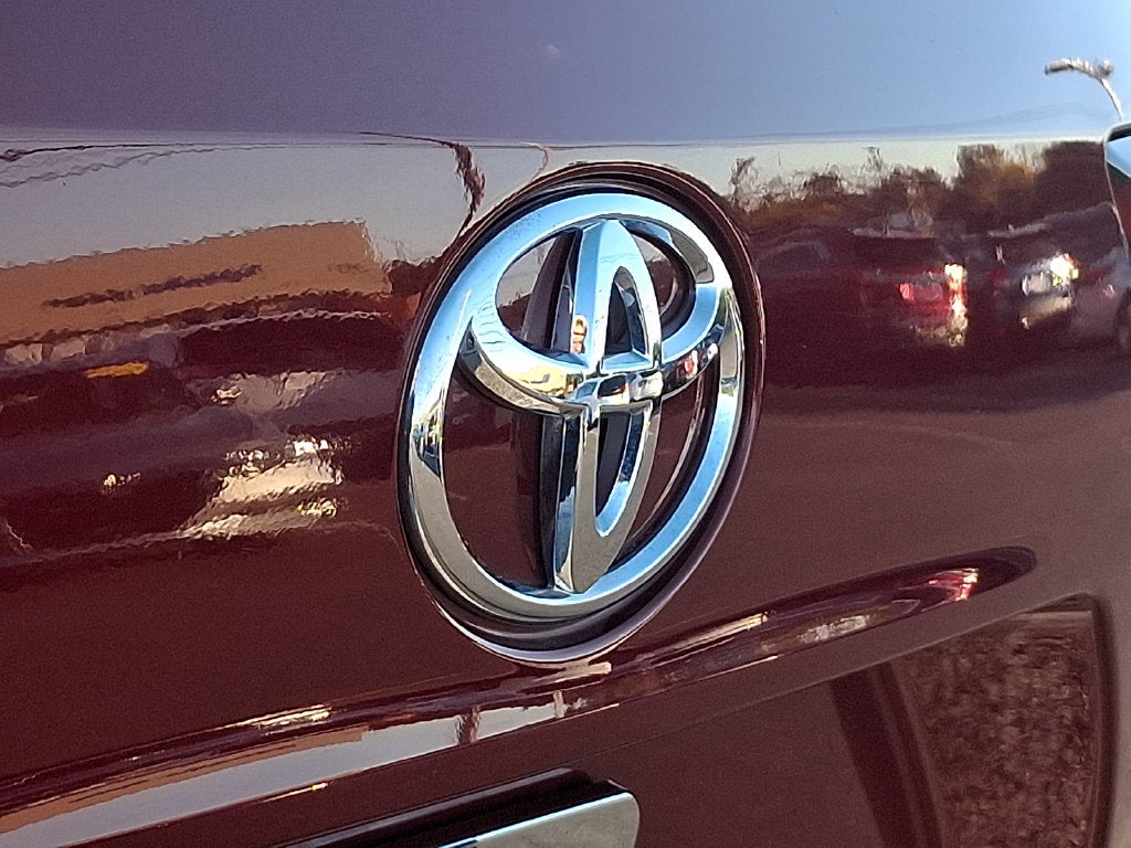 2022 Toyota Highlander XLE CERTIFIED