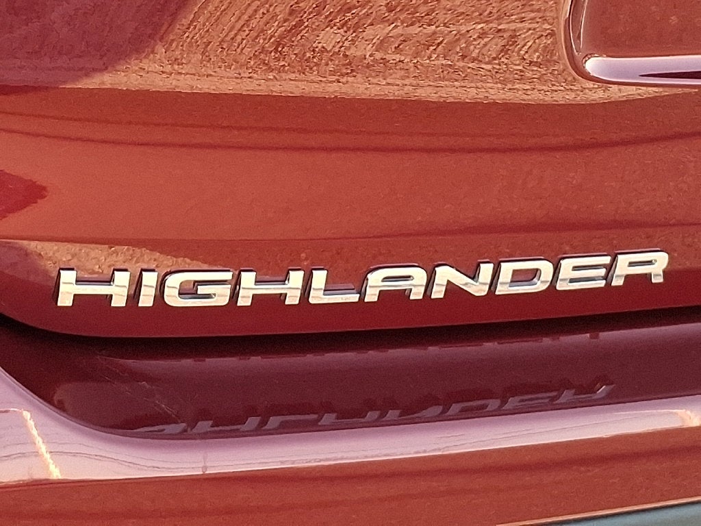 2022 Toyota Highlander XLE CERTIFIED