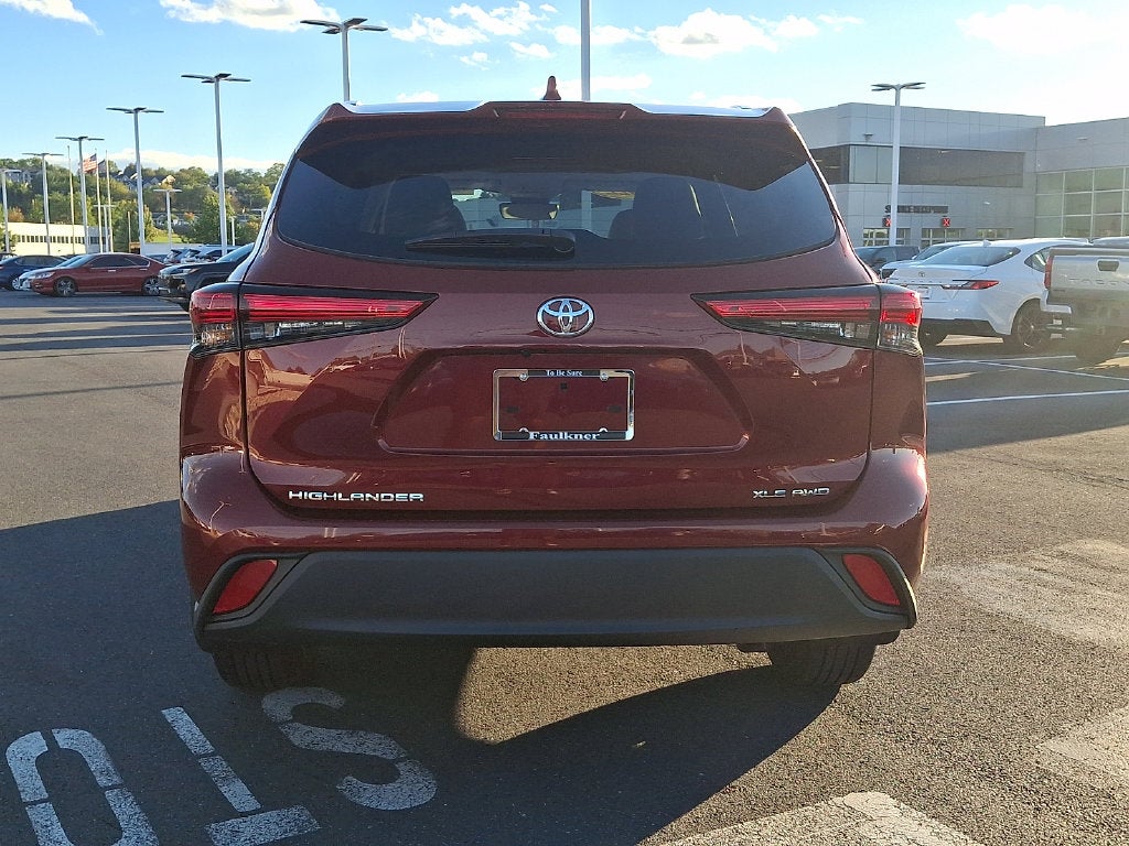 2022 Toyota Highlander XLE CERTIFIED