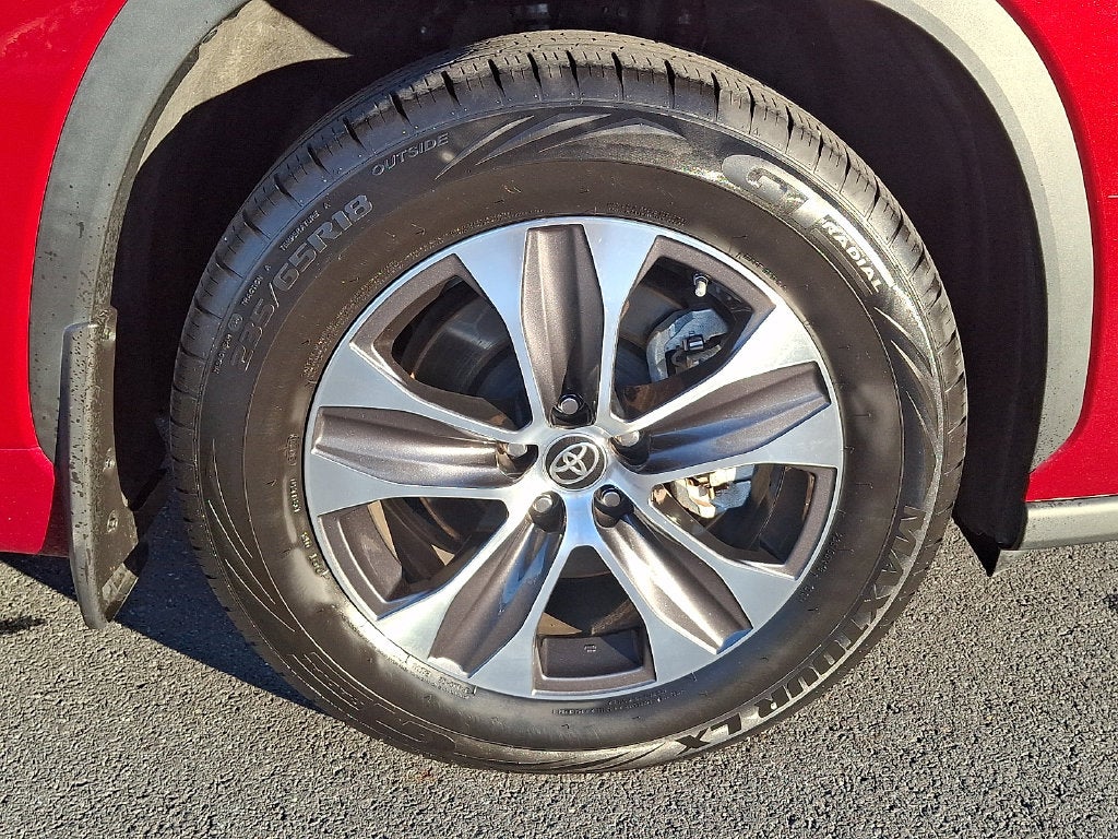 2022 Toyota Highlander XLE CERTIFIED