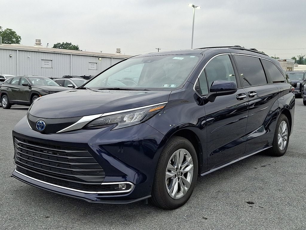 2024 Toyota Sienna XLE 7 Passenger