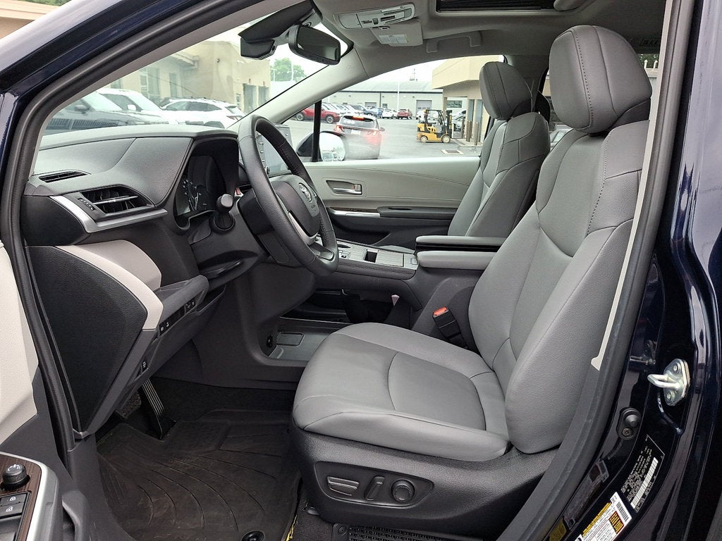 2024 Toyota Sienna XLE 7 Passenger