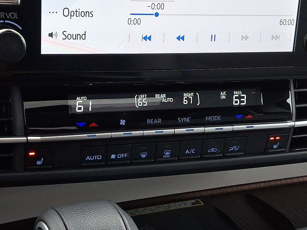 2024 Toyota Sienna XLE 7 Passenger