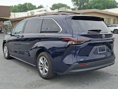 2024 Toyota Sienna XLE 7 Passenger