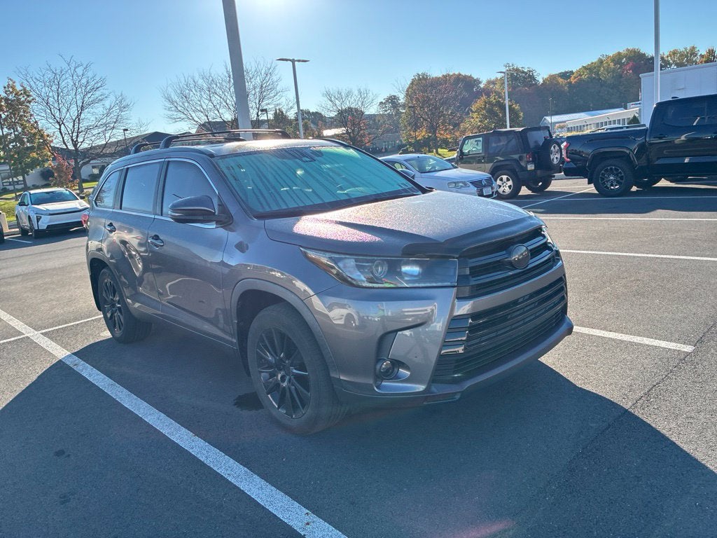 2019 Toyota Highlander SE