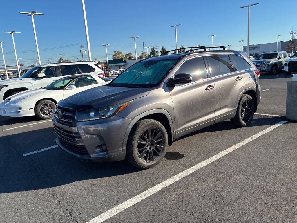 2019 Toyota Highlander SE