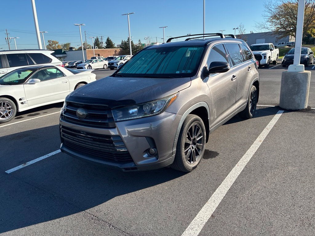 2019 Toyota Highlander SE