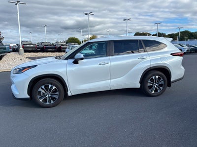 2026 Toyota Highlander XLE CERTIFIED