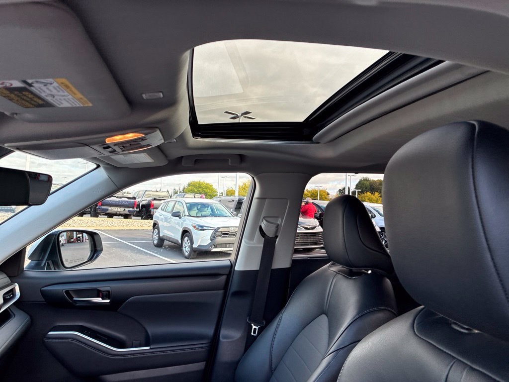 2026 Toyota Highlander XLE CERTIFIED