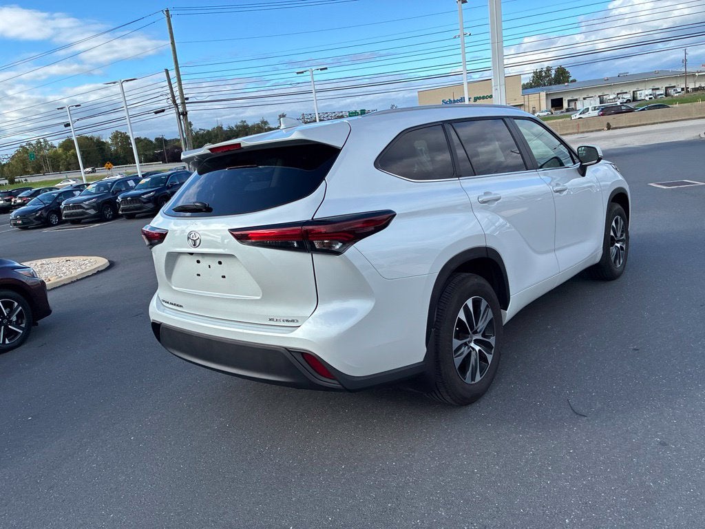 2026 Toyota Highlander XLE CERTIFIED