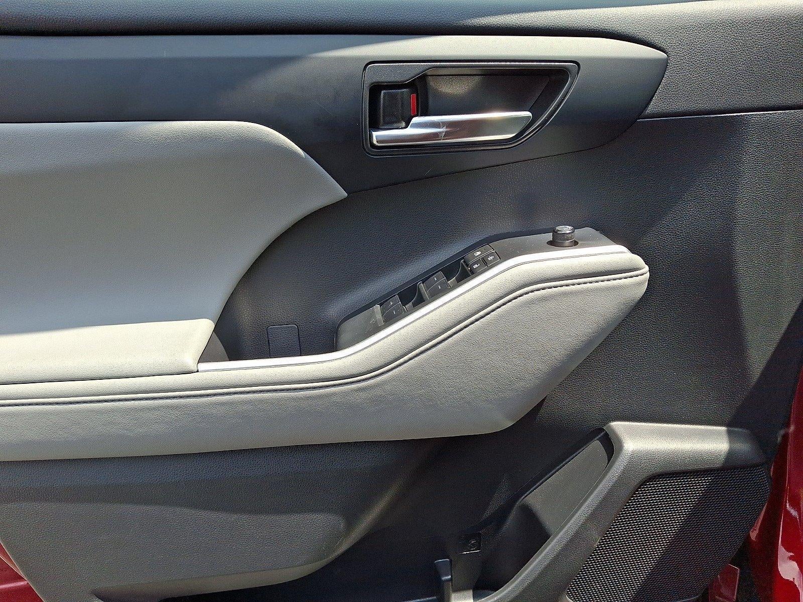 2024 Toyota Highlander XLE AWD (Natl)