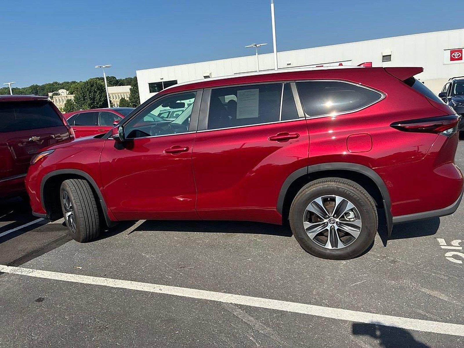 2024 Toyota Highlander XLE AWD (Natl)