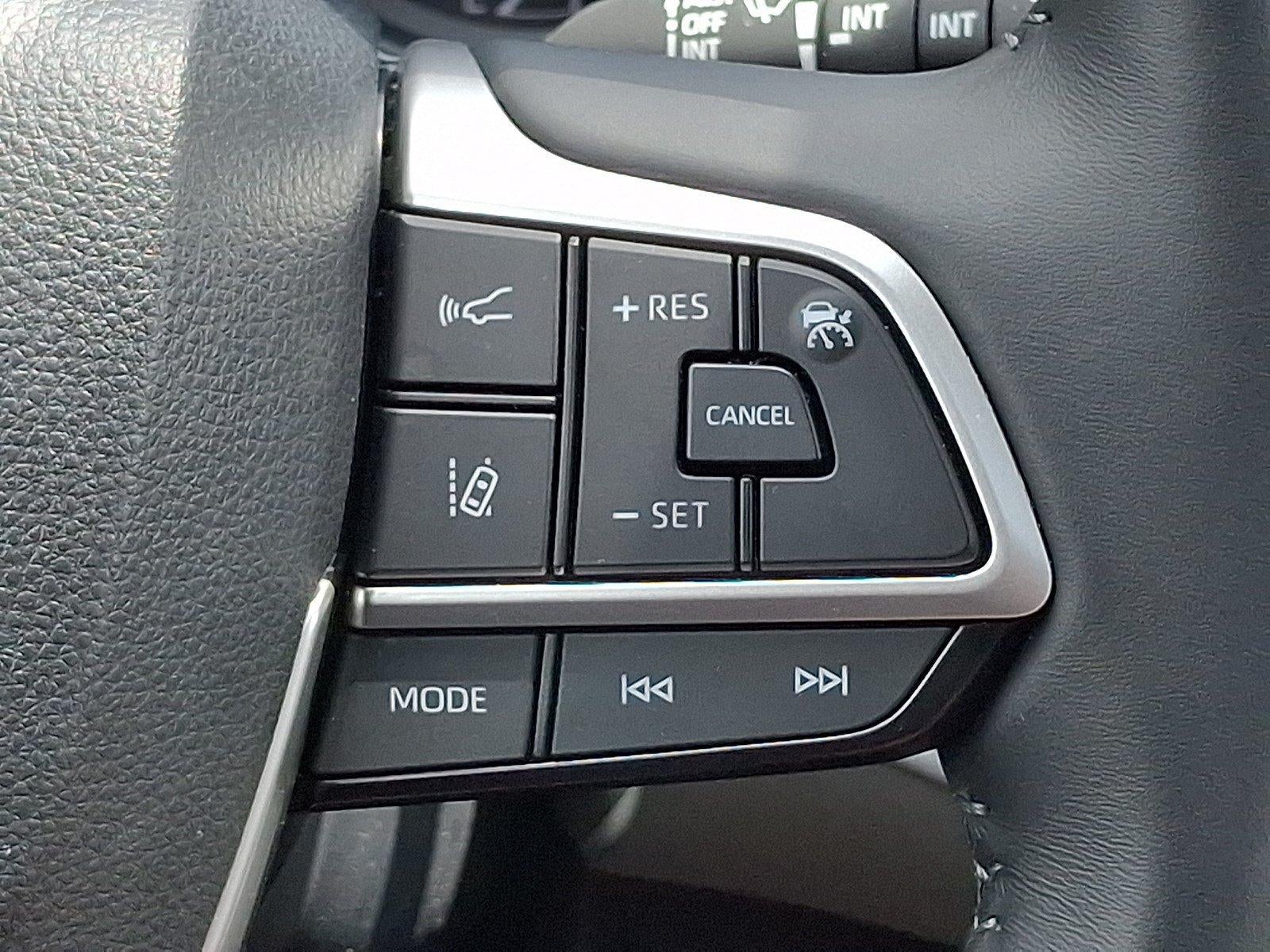 2024 Toyota Highlander XLE AWD (Natl)