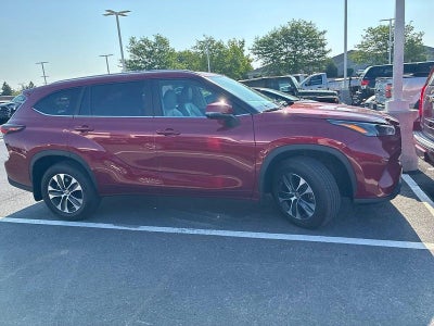 2024 Toyota Highlander XLE AWD (Natl)