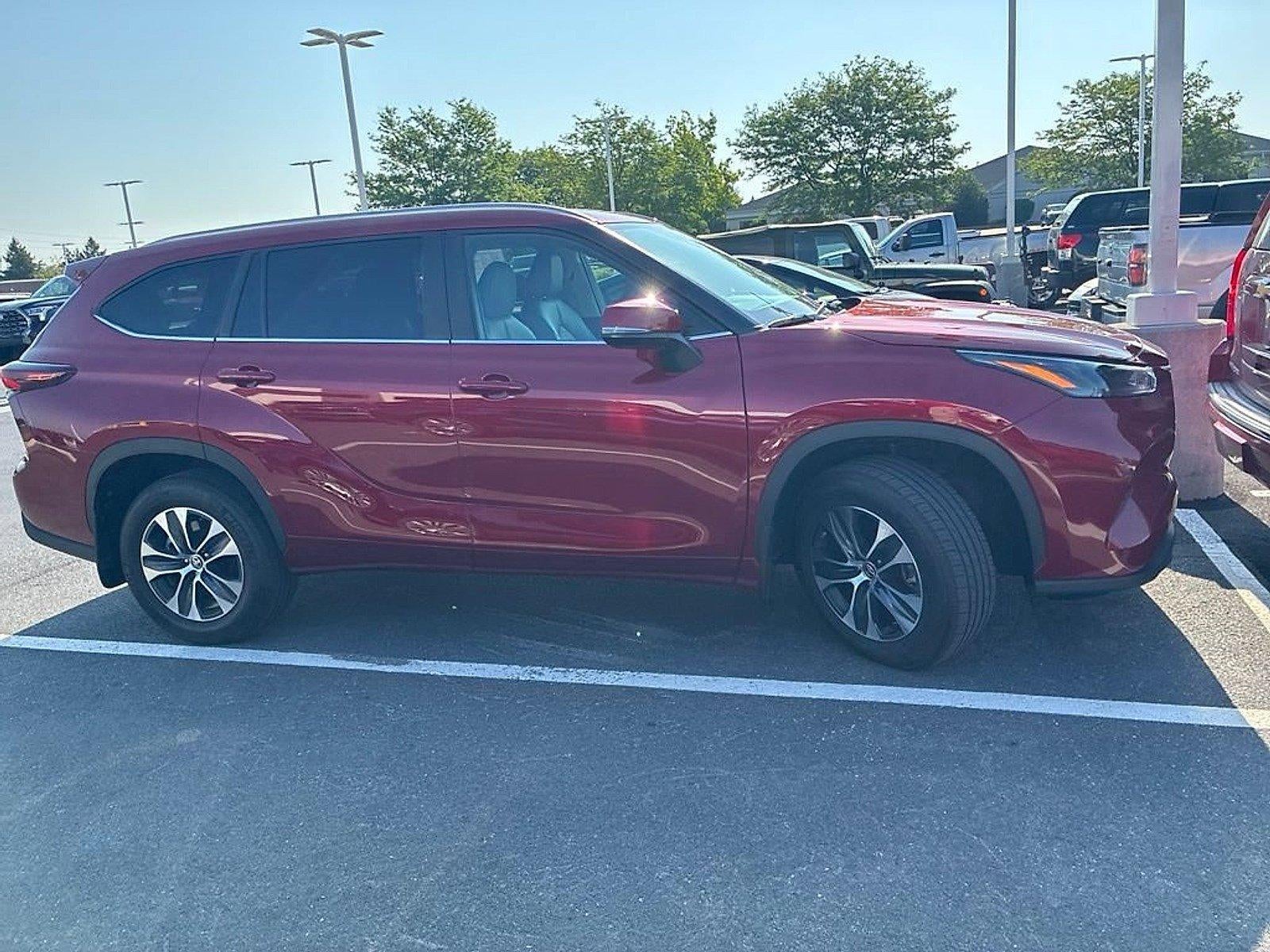 2024 Toyota Highlander XLE AWD (Natl)