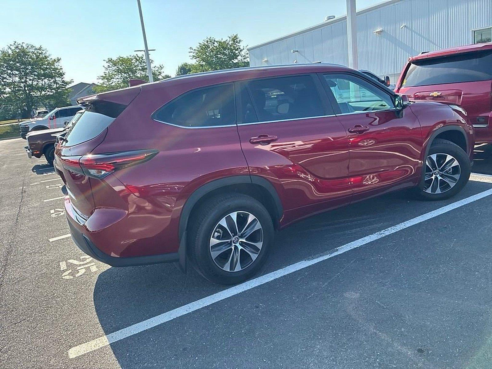 2024 Toyota Highlander XLE AWD (Natl)