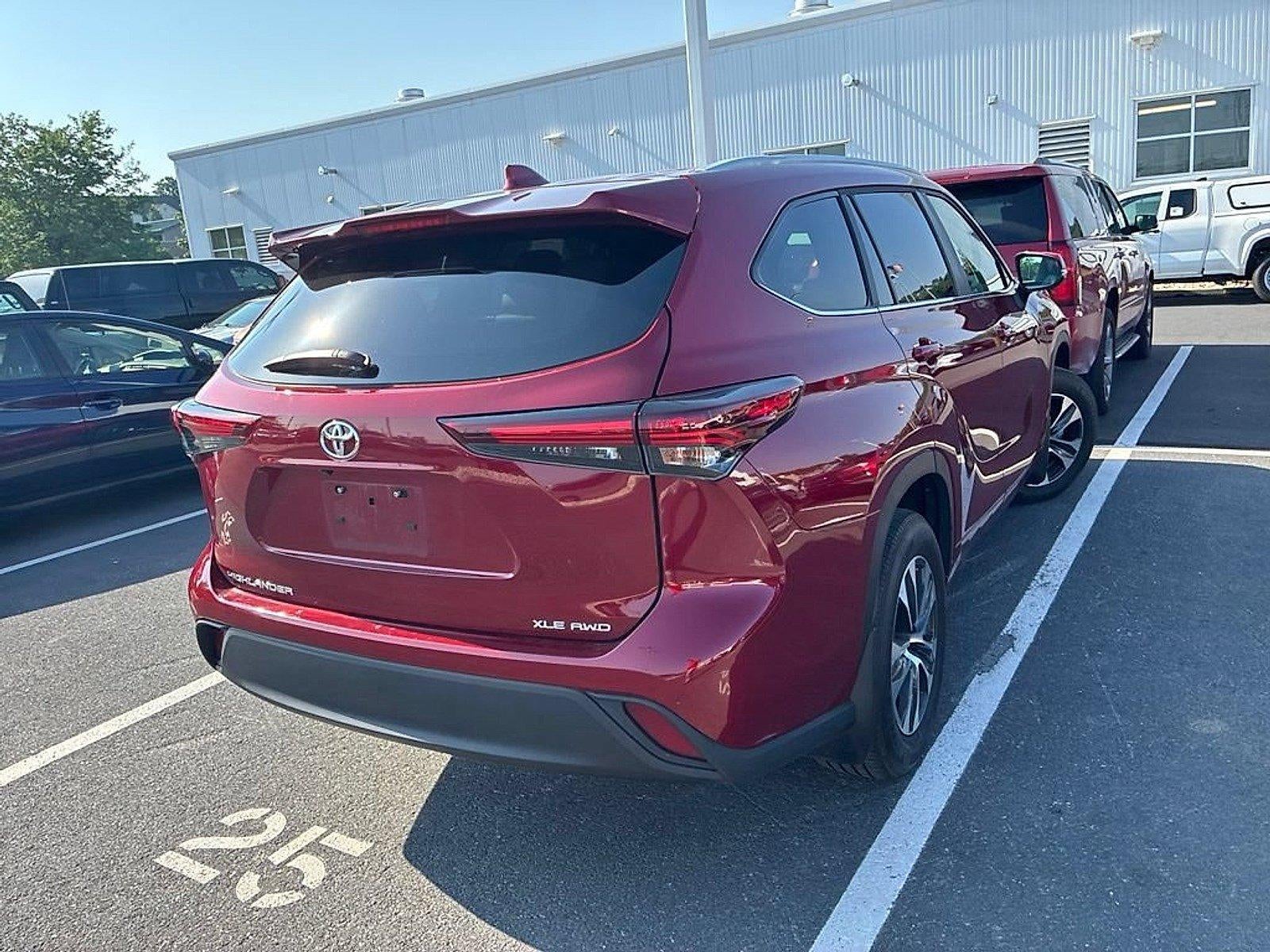 2024 Toyota Highlander XLE AWD (Natl)